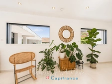 VILLA CONTEMPORAINE D'EXCEPTION – 192 m² DE PLAIN-PIED AVEC PISCINE - en limite de Gilly sur Isère