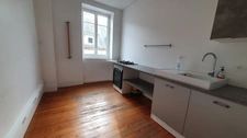 Maison à vendre de 182m² 9 pièces, à Compiègne  (60)