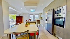 Maison moderne 236 m² – Piscine chauffée – Suite parentale – AUGNY