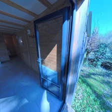 🌿 Tiny House de plain-pied – Un studio en bois au cœur de vos projets
