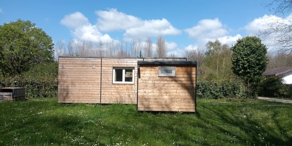 🌿 Tiny House de plain-pied – Un studio en bois au cœur de vos projets