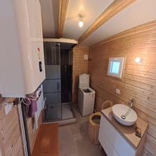 🌿 Tiny House de plain-pied – Un studio en bois au cœur de vos projets