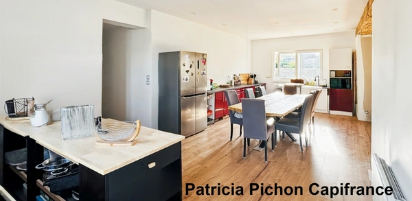 Une longère, mille possibilités pour vos plus beaux projets : 7 chambres, 2 niveaux, piscine.