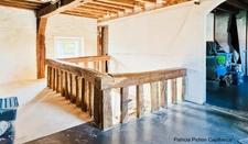 Une longère, mille possibilités pour vos plus beaux projets : 7 chambres, 2 niveaux, piscine.