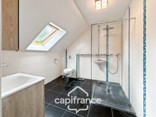 Maison briarde 5 pièces de 113 m² 4 chambres, garage, séjour lumineux, proche école.