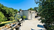 Maison à vendre 6 pièces 140 M² habitable, 4 chambres donc une suite parentale sur un terrain de 896 M², proche des commerces, écoles et transport avec le calme en plus à POMMEUSE (77)