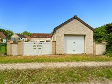 Maison briarde 5 pièces de 113 m² 4 chambres, garage, séjour lumineux, proche école.