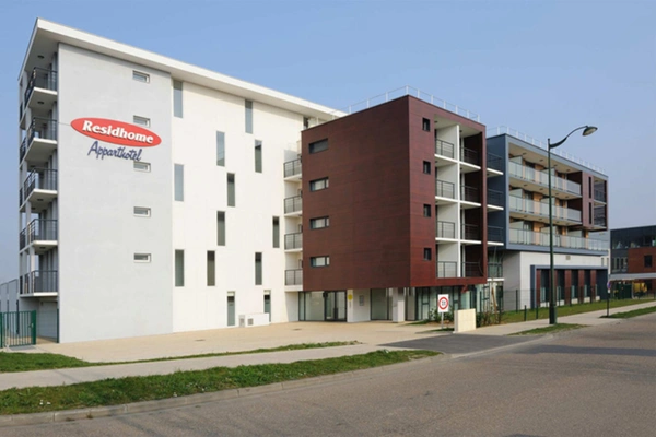 LMNP – STUDIO AVEC TERRASSE – RENTABILITÉ IMMÉDIATE – PROXIMITÉ LA DÉFENSE