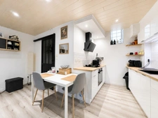 Renovated 3-room townhouse with garage in Murviel-lès-Béziers (34)