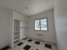 Immeuble à vendre SERIGNAN (34)