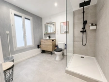 Renovated 3-room townhouse with garage in Murviel-lès-Béziers (34)