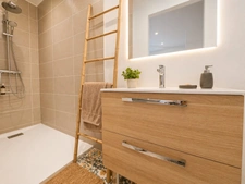 A VENDRE - SERIGNAN - Maison de ville 5 pièces - Surface habitable : 120 m²   (34)