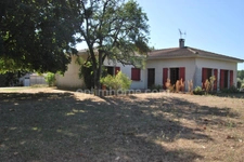 Belle maison familiale de plain pied de 140m2 avec piscine
