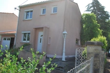 Maison avec spacieuse pièce de vie exposée soleil levant  (16)