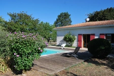 Belle maison familiale de plain pied de 140m2 avec piscine