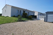 Belle maison de plain pied de 2021 comprenant 3 chambres avec un DPE A