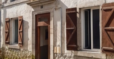 Building for sale in EAUX BONNES (64) - 256 m2 living space - Land 202 m2