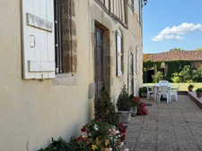 Château à vendre BAS ARMAGNAC (32) - Avec deux gites, dépendances, piscine et parc - 1 ha 67 