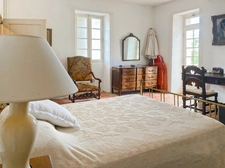 For Sale – Stone village house (6 rooms) of 227 m² in Bazian (Gers) with courtyard and small garden