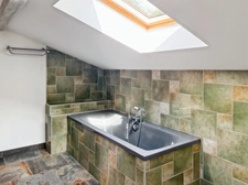 House for sale, 7 rooms, LUPIAC (32) - 148 m2 - Land 4884 m2