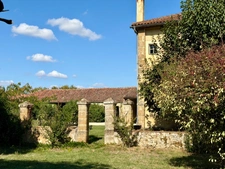 Château à vendre BAS ARMAGNAC (32) - Avec deux gites, dépendances, piscine et parc - 1,4 ha
