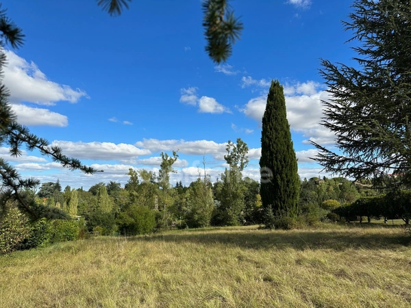 Dpt Gers (32), à vendre AUCH, terrain de 2 497,00 m²