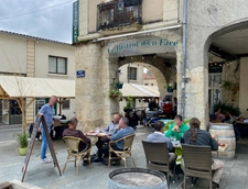 Dpt Gers (32), for sale VIC FEZENSAC, BAR-RESTAURANT business - Possibility of forward sale