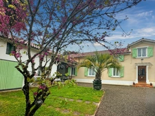 House for sale with 155 m2 of living space in LADEVEZE RIVIERE (32) with 3330 m2 of garden