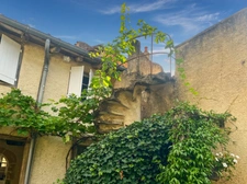 For Sale – Stone village house (6 rooms) of 227 m² in Bazian (Gers) with courtyard and small garden