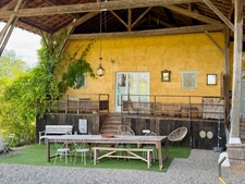 Propriété avec 2 gîtes, une chambre d'hôtes et 2 piscines - 2,2 hectares - VIC FEZENSAC (32)