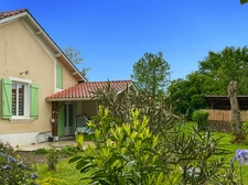 House for sale with 155 m2 of living space in LADEVEZE RIVIERE (32) with 3330 m2 of garden