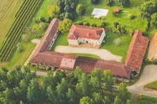 Château à vendre BAS ARMAGNAC (32) - Avec deux gites, dépendances, piscine et parc - 1,4 ha