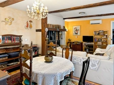 House for sale with 155 m2 of living space in LADEVEZE RIVIERE (32) with 3330 m2 of garden