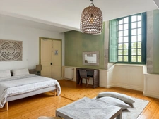 For sale near MARCIAC (32) - 32-room castle - 1540 m2 of living space - 5.8 hectare estate 