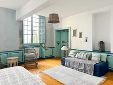 For sale near MARCIAC (32) - 32-room castle - 1540 m2 of living space - 5.8 hectare estate 