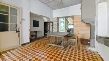 Building for sale in EAUX BONNES (64) - 256 m2 living space - Land 202 m2