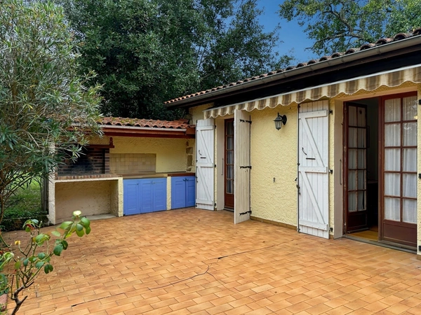 Maison à vendre 6 pièces BASSOUES (32) de 134 m2 avec jardin - 2 chambres d'hôtes - 777 m2
