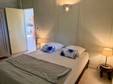 Propriété avec 2 gîtes, une chambre d'hôtes et 2 piscines - 2,2 hectares - VIC FEZENSAC (32)