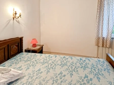 Investment property - 580 m2 - RIGUEPEU - 4 apartments with garden 