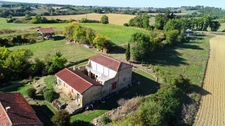 Dpt Gers (32), à vendre proche de LUPIAC- Ensemble de 3 maisons -  P6 de 187 m² - Terrain de 29366  m2 