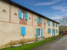 Investment property - 580 m2 - RIGUEPEU - 4 apartments with garden 