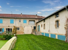 Investment property - 580 m2 - RIGUEPEU - 4 apartments with garden 