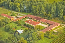 Château à vendre BAS ARMAGNAC (32) - Avec deux gites, dépendances, piscine et parc - 1 ha 67 