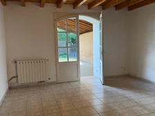 Maison à vendre à Bassoues – 98,6 m² habitables avec terrasse couverte et jardinet
