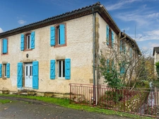 Investment property - 580 m2 - RIGUEPEU - 4 apartments with garden 