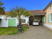 House for sale with 155 m2 of living space in LADEVEZE RIVIERE (32) with 3330 m2 of garden