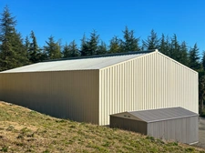 Dpt Gers (32) - for sale near AUCH building of 240 m2 and building land of 3000 m2