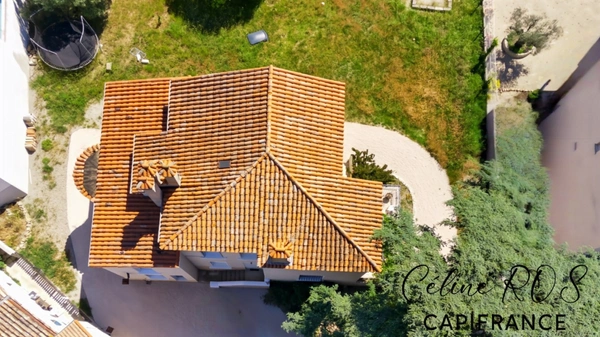 Vue panoramique en première ligne sur l'Étang de l'Olivier – Demeure de caractère 6 chambres et 2 gites