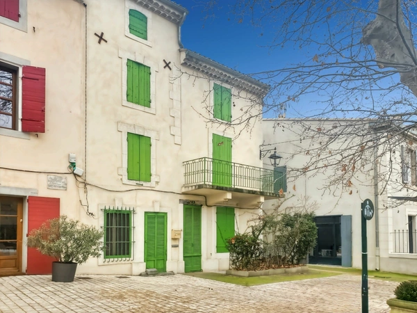Maison de village à rénover – Fort potentiel – Cœur d’Eyguières 105m2