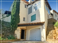 Family home 200 m2 + independent 2-room apartment 50m2 + garage 55 m2